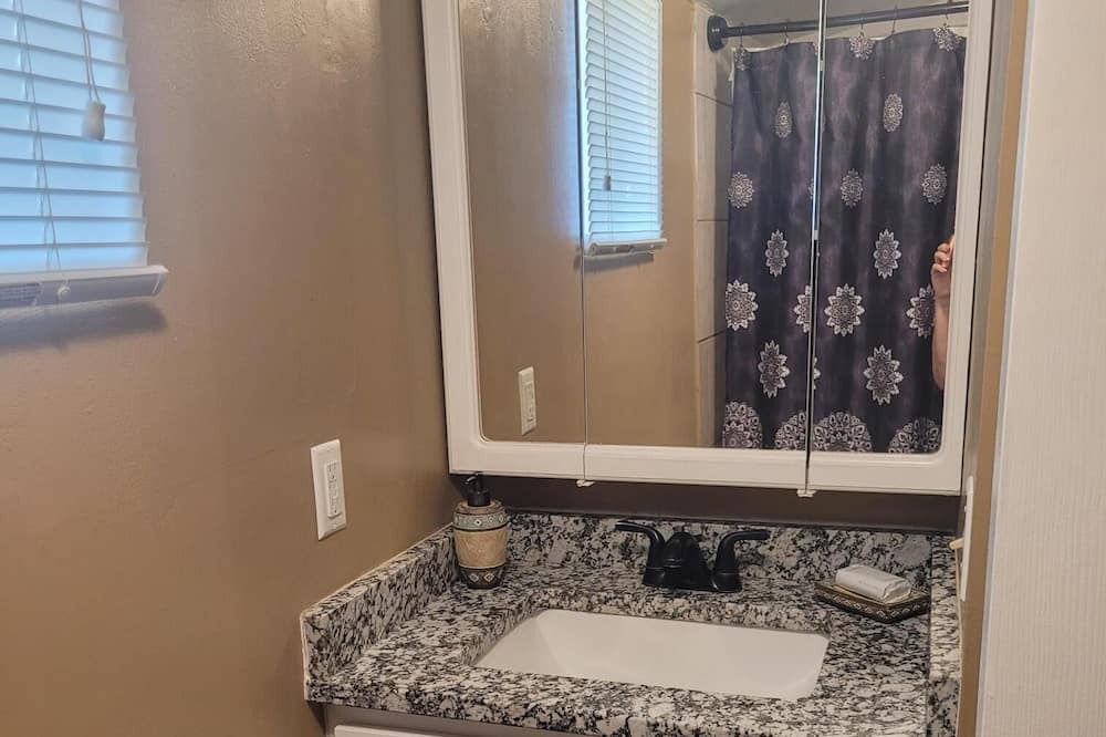 Photo of Bathroom in Los Trujillos-Gabaldon