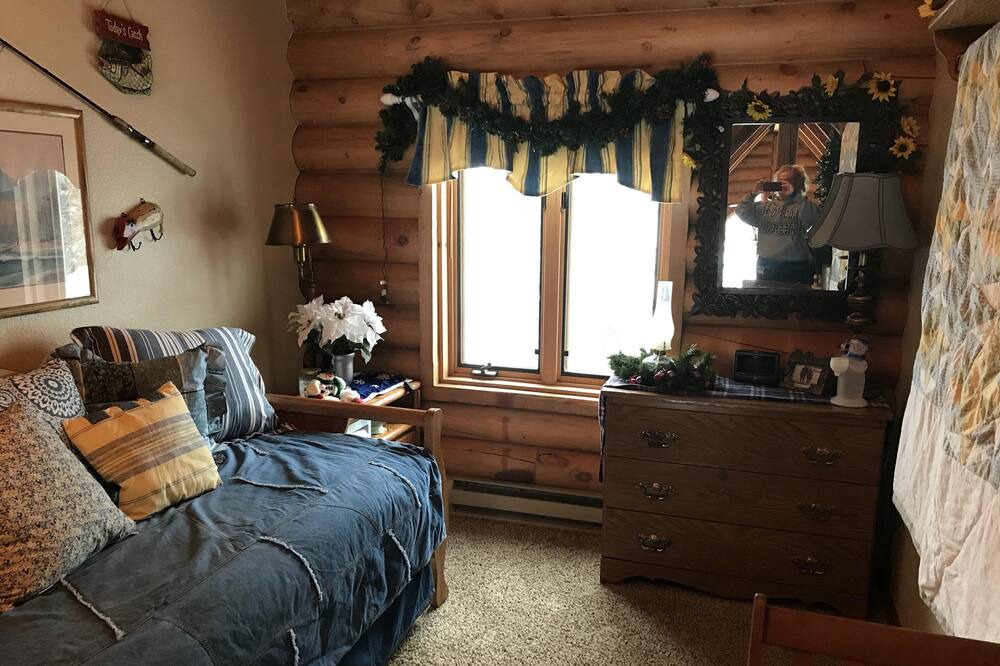 Photo of Livingroom in Oak Creek
