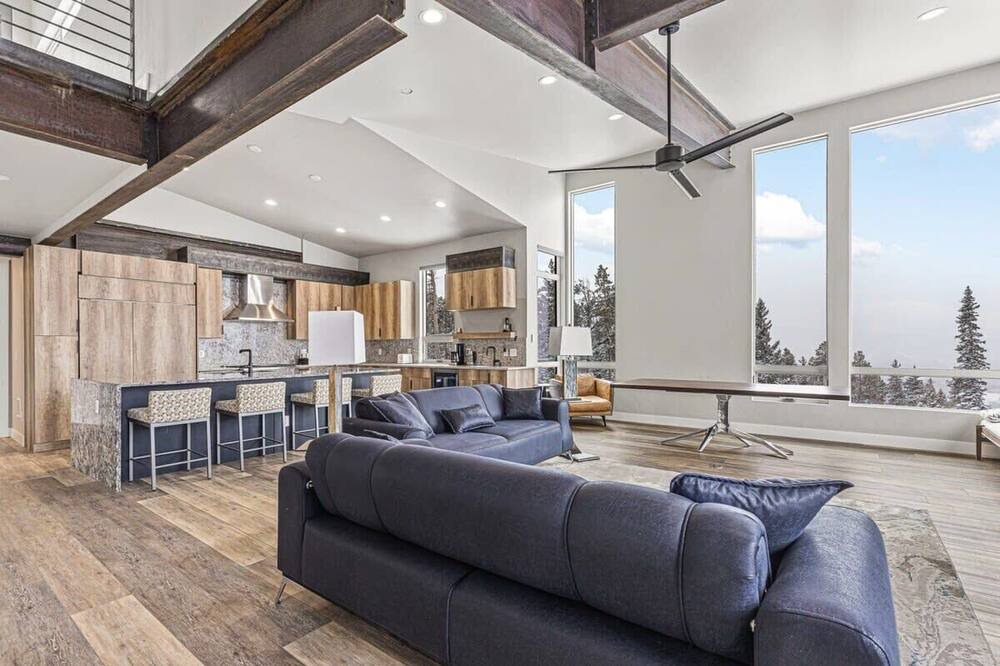 Photo of Livingroom in Woodmoor