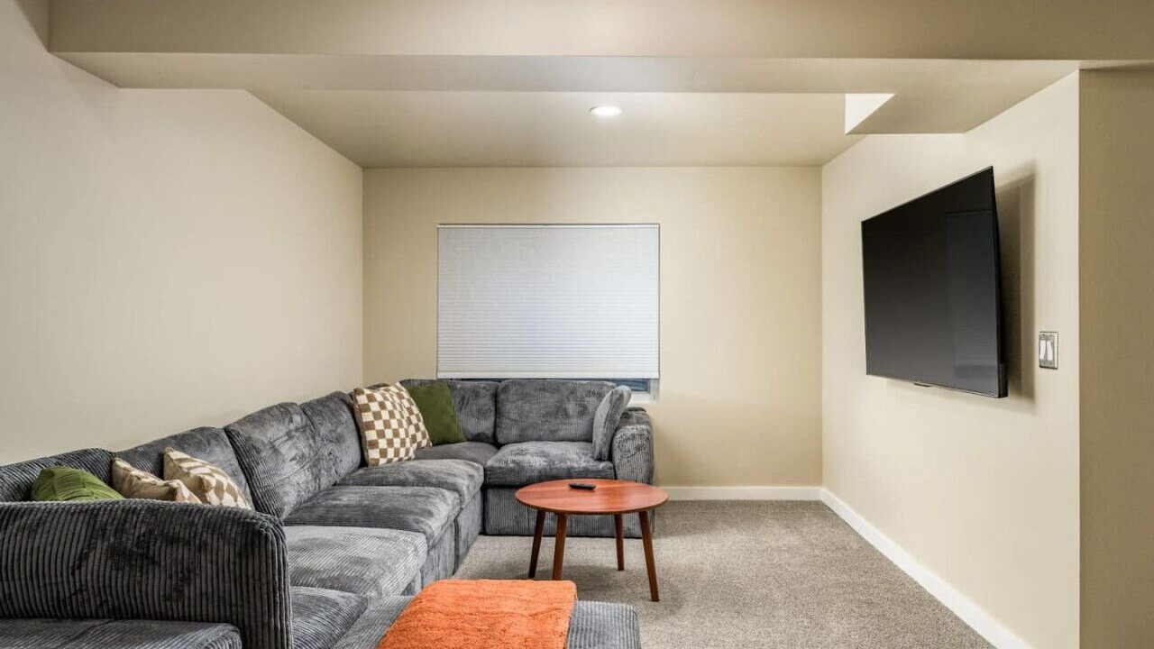Photo of Livingroom in Westcliff and Cambridge