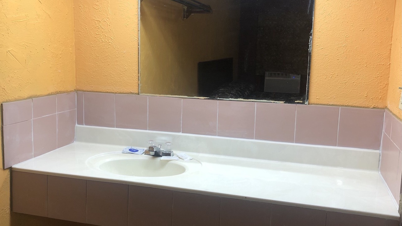 Photo of Bathroom in Du Quoin