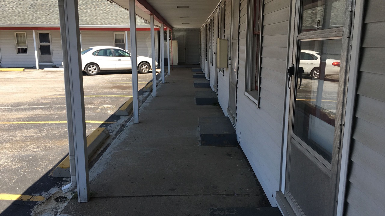 Photo of Others in Du Quoin