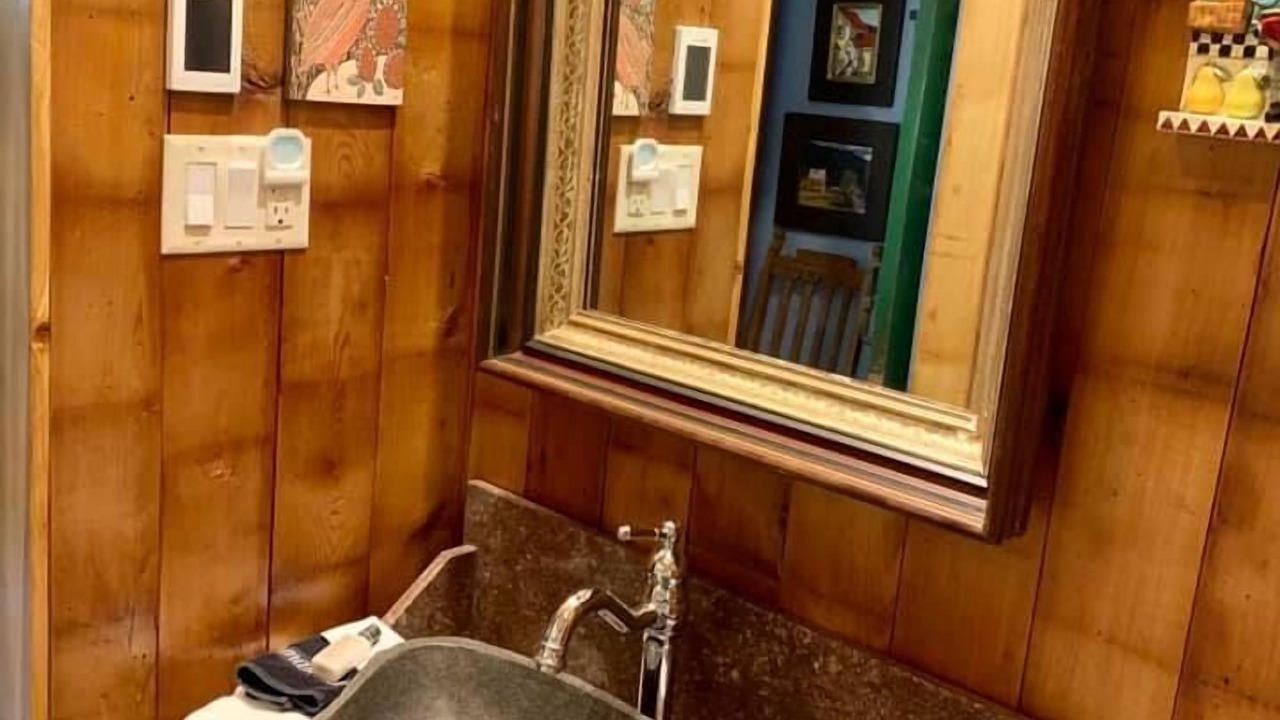 Photo of Bathroom in Ashfield