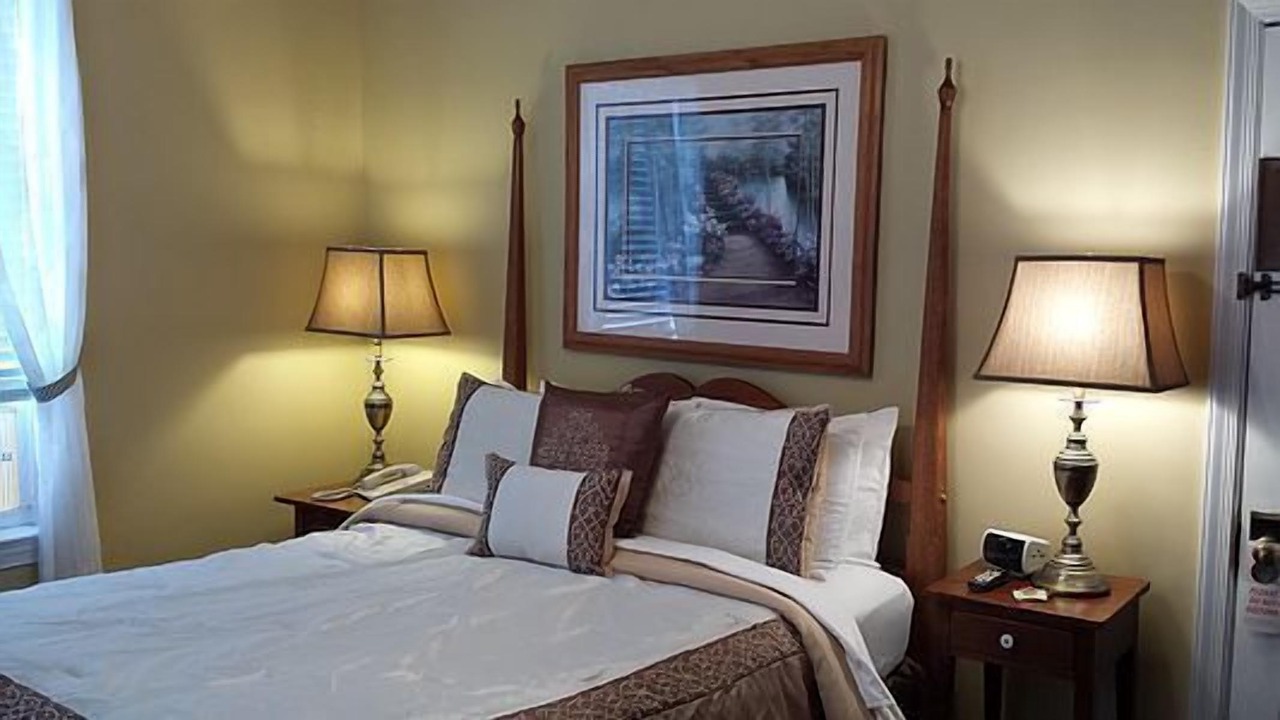 Photo of Bedroom in Berkeley Springs