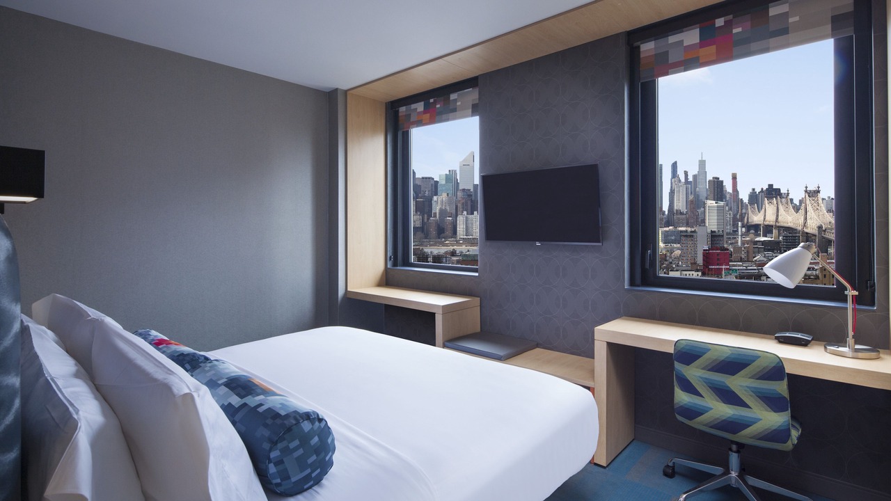 Photo of Bedroom in Hunters Point
