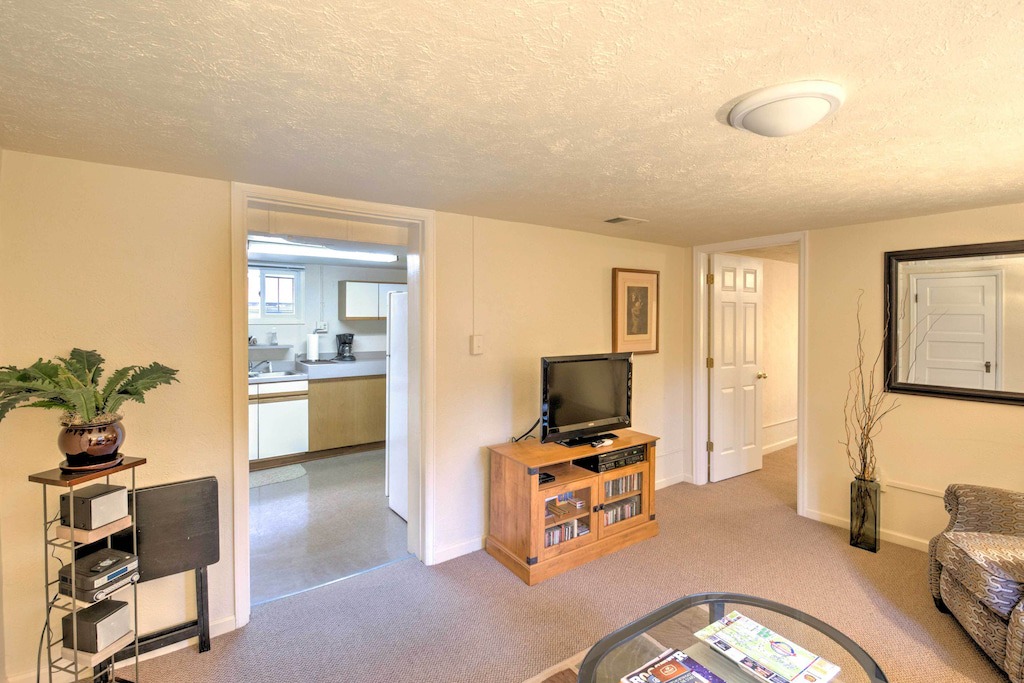 Photo of Livingroom in Lincoln Park