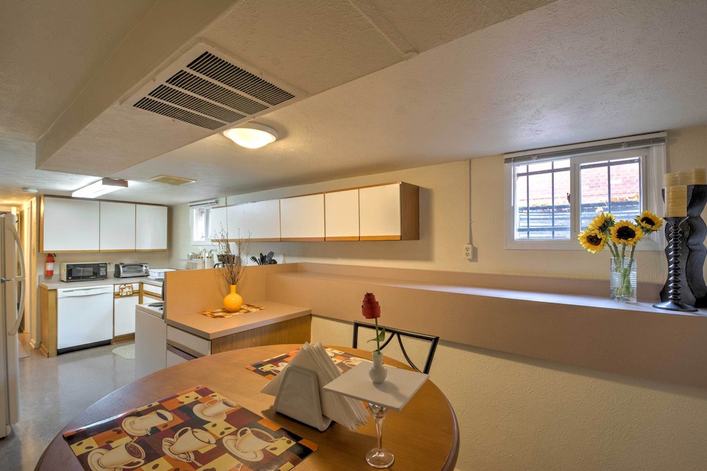 Photo of Livingroom in Lincoln Park