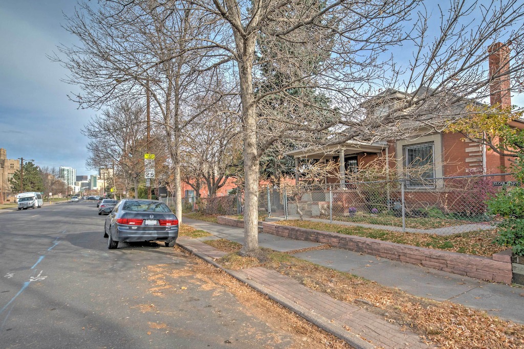 Photo of Buildings in Lincoln Park