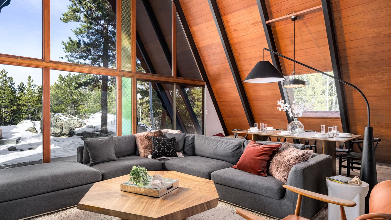 Photo of Livingroom in Rollinsville