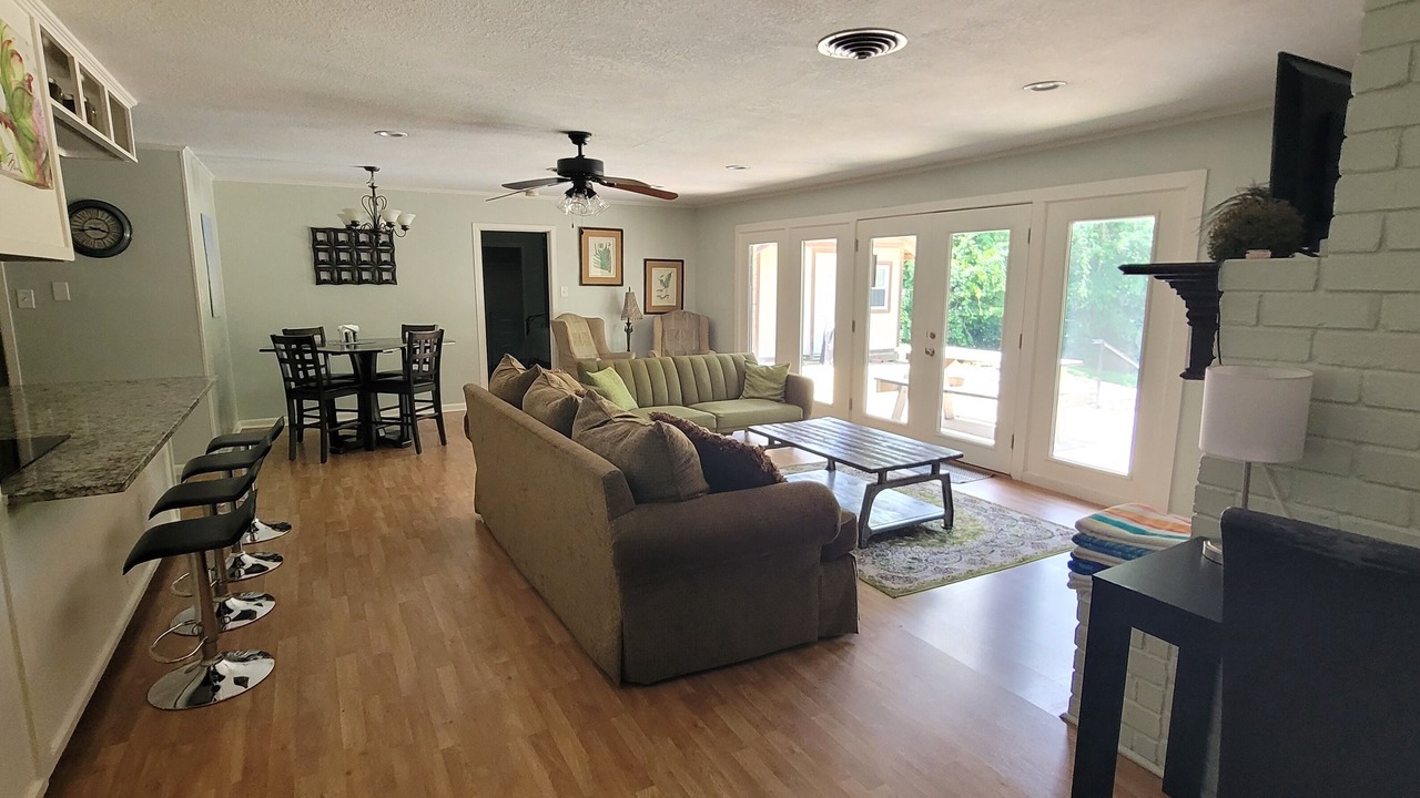 Photo of Livingroom in Bedford