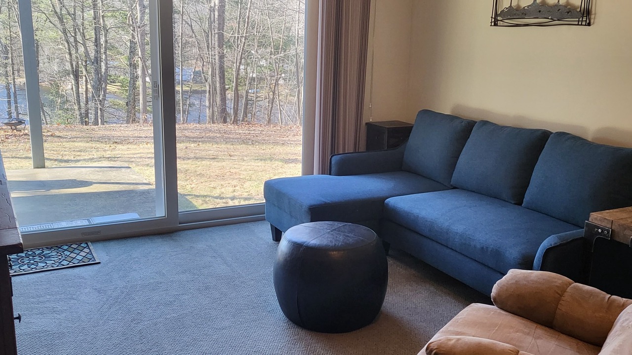 Photo of Livingroom in Dudley