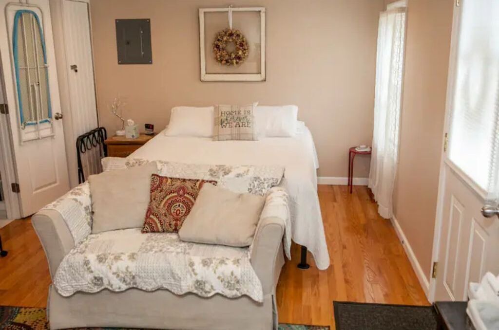 Photo of Bedroom in Middle Hope