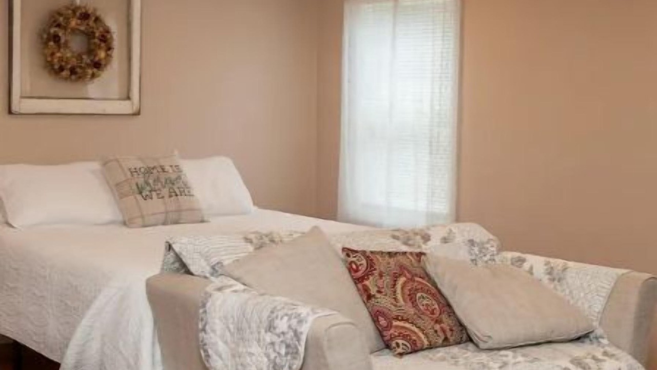 Photo of Bedroom in Middle Hope