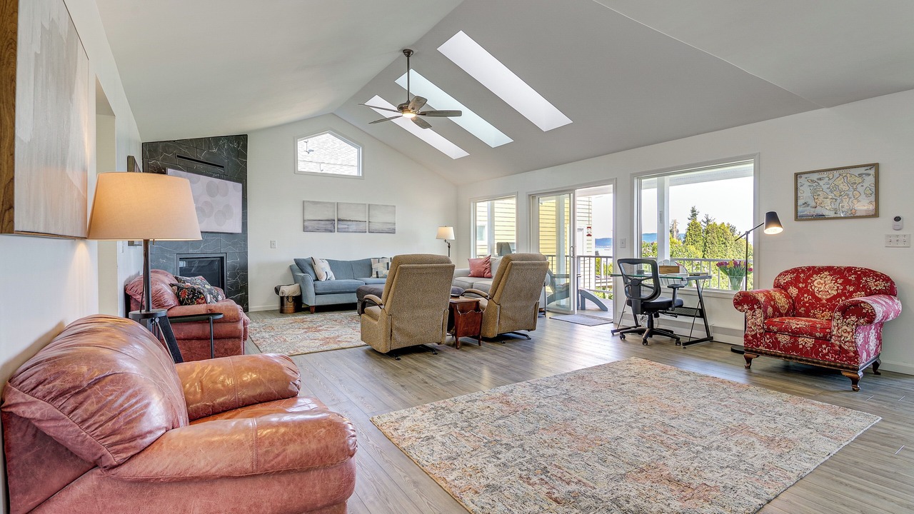 Photo of Bedroom in Anacortes