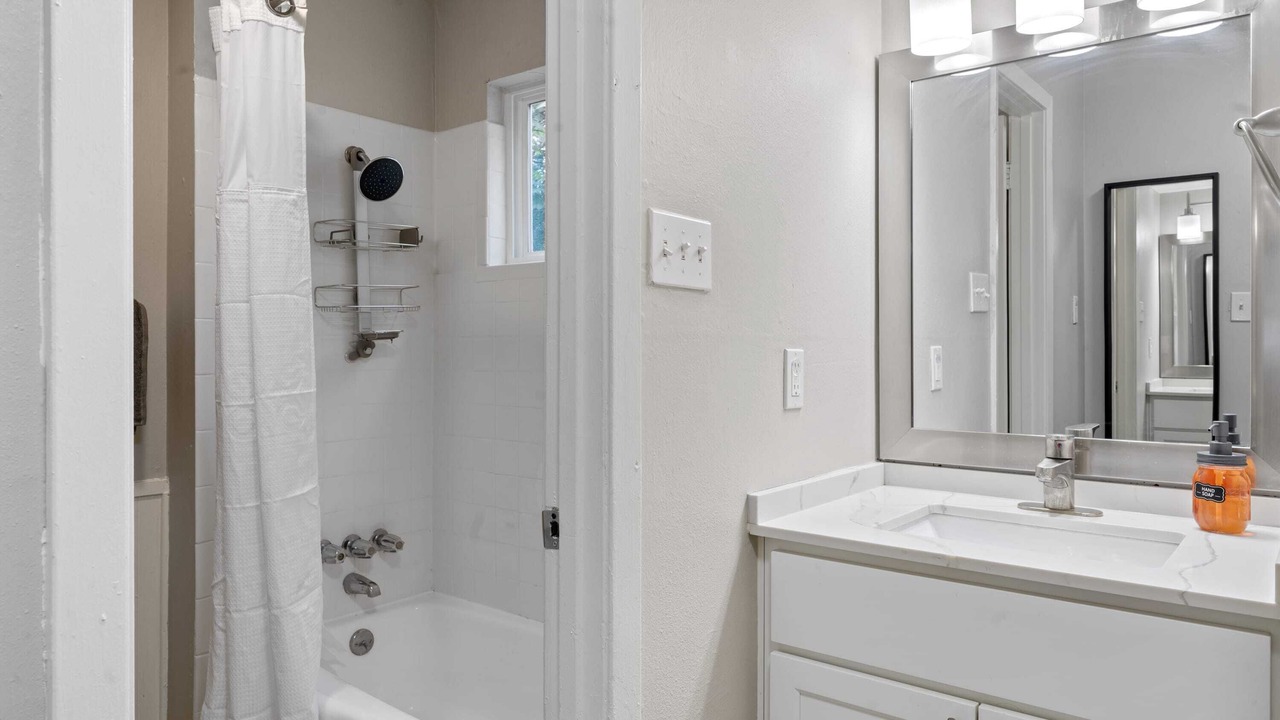 Photo of Bathroom in Allandale