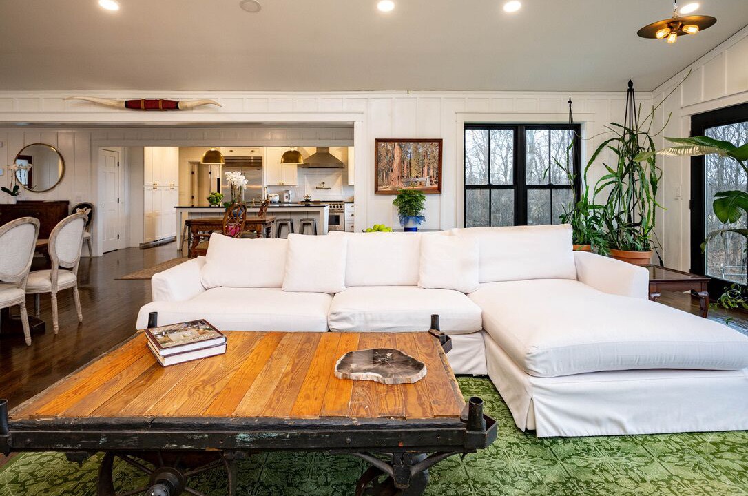 Photo of Livingroom in Skaneateles