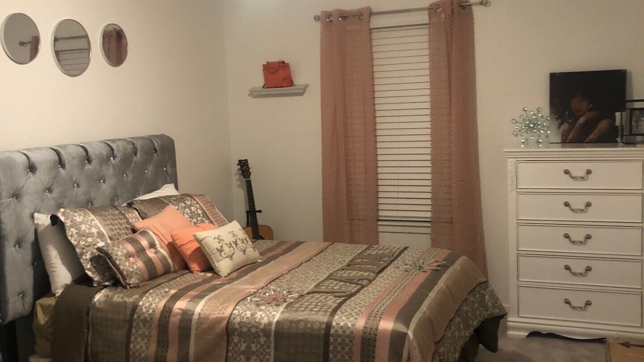 Photo of Bedroom in Commerce City