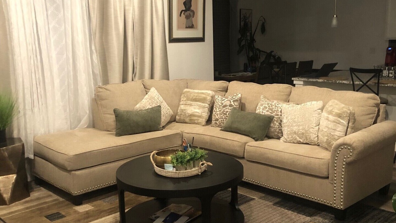 Photo of Livingroom in Commerce City