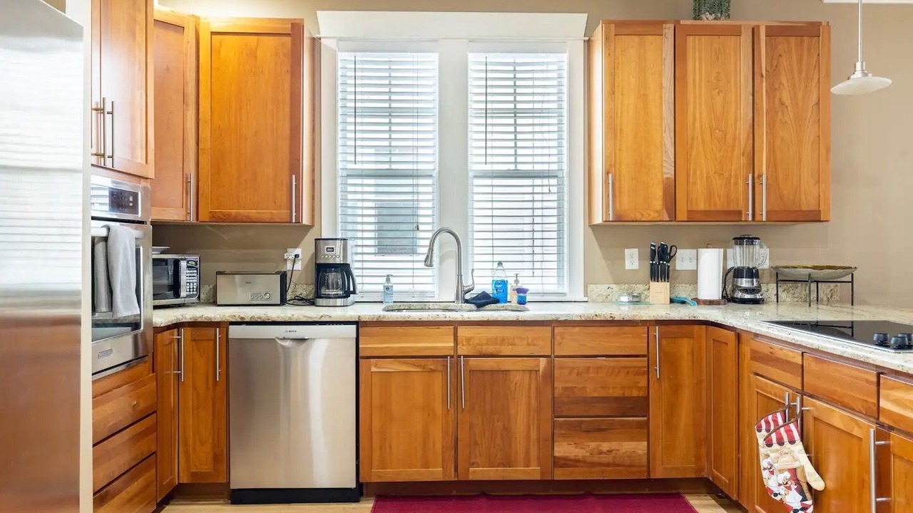 Photo of Kitchen in North Central Westminster