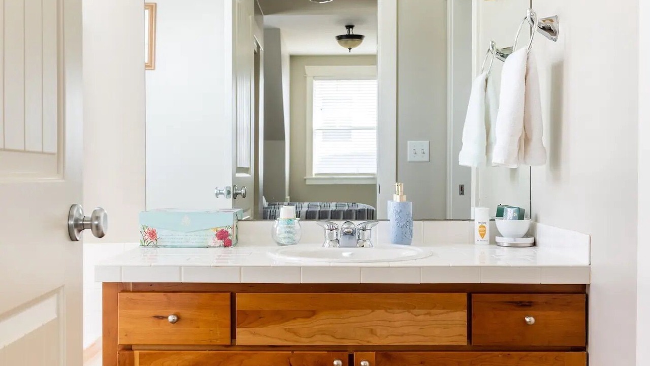 Photo of Bathroom in North Central Westminster