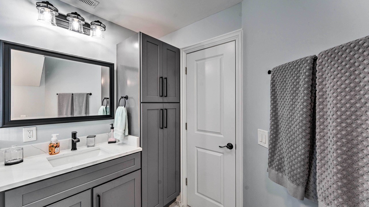 Photo of Bathroom in Lake Koshkonong