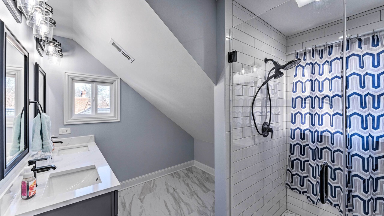 Photo of Bathroom in Lake Koshkonong