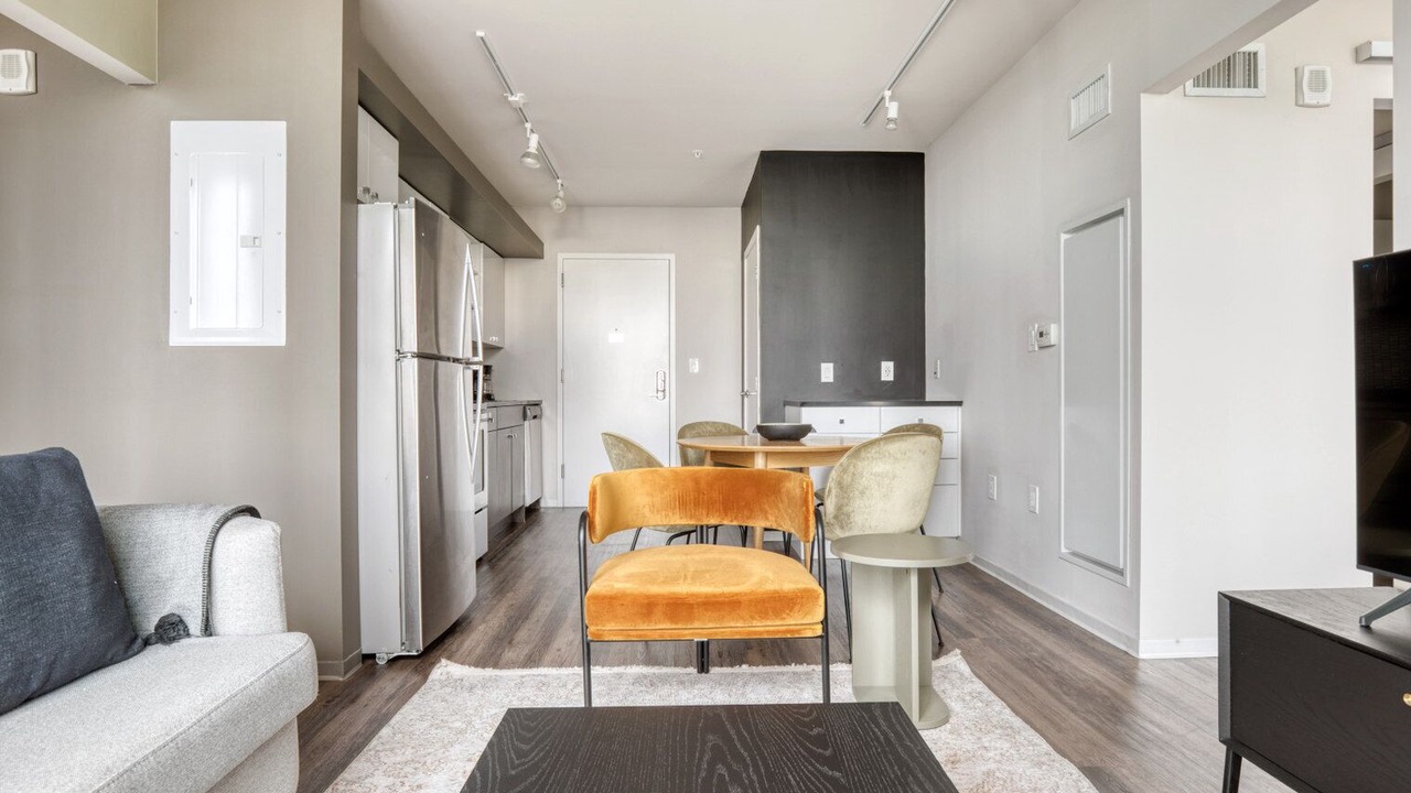 Photo of Livingroom in Theatre District