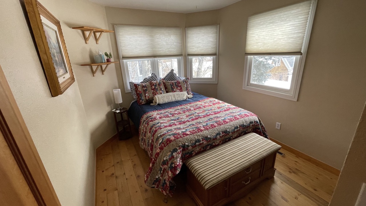 Photo of Bedroom in Downtown