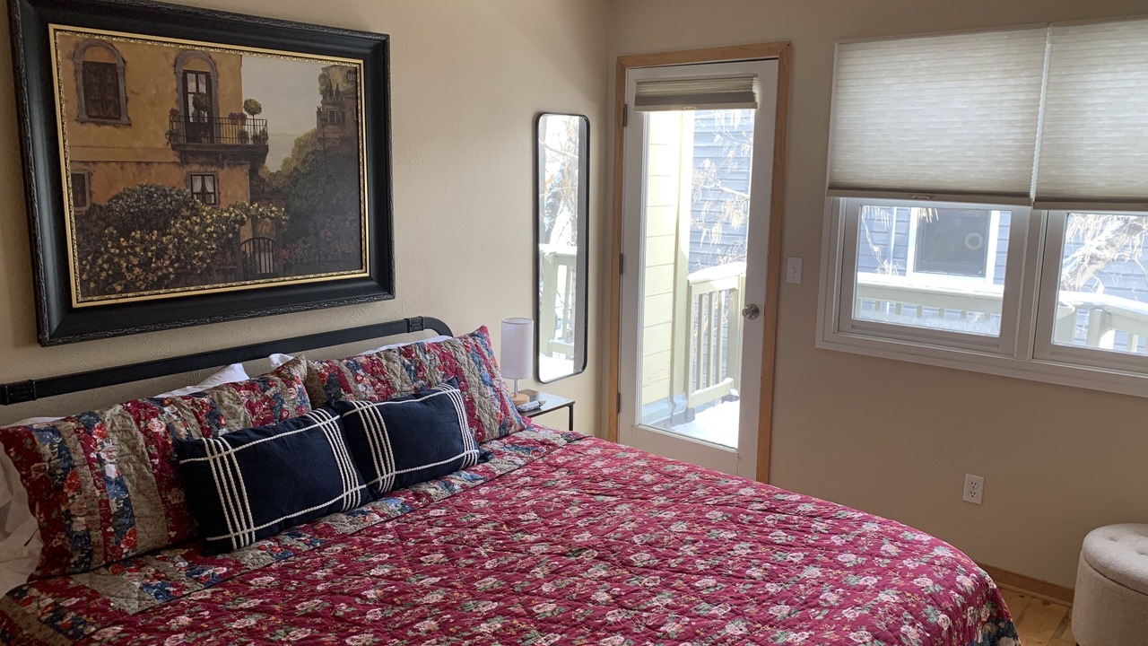 Photo of Bedroom in Downtown