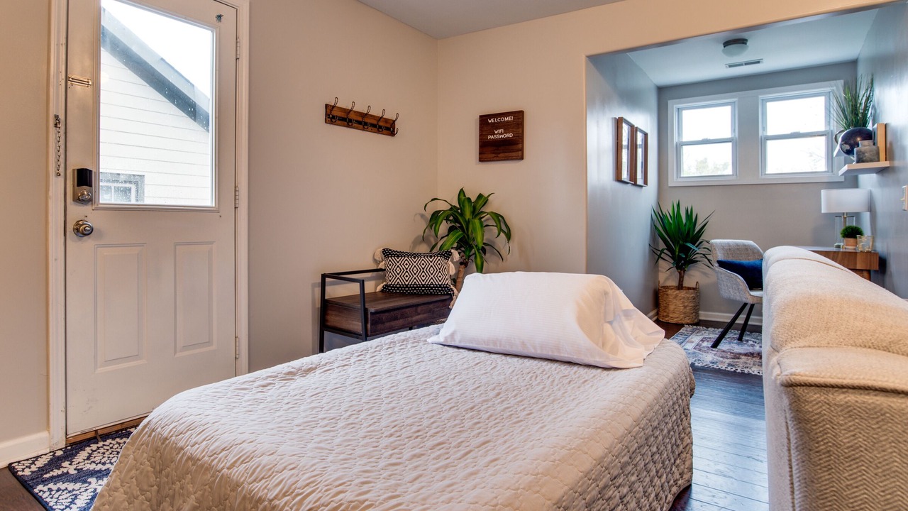Photo of Bedroom in 12 South