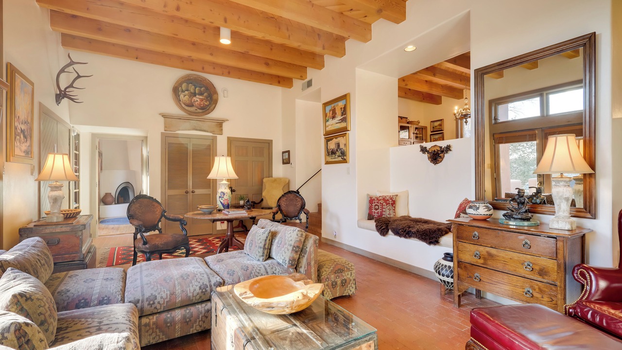 Photo of Livingroom in Nambe Pueblo