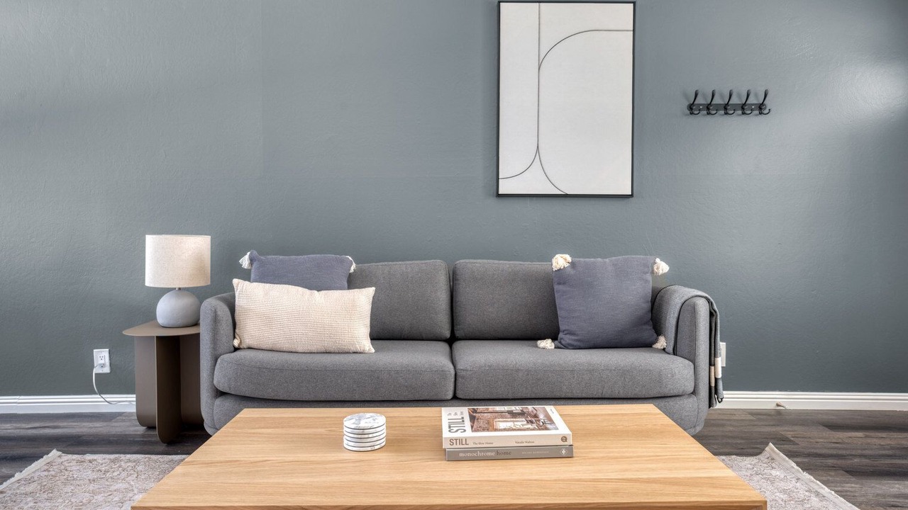 Photo of Livingroom in Central San Mateo