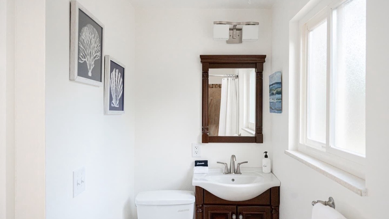 Photo of Bathroom in Lamar Heights Area