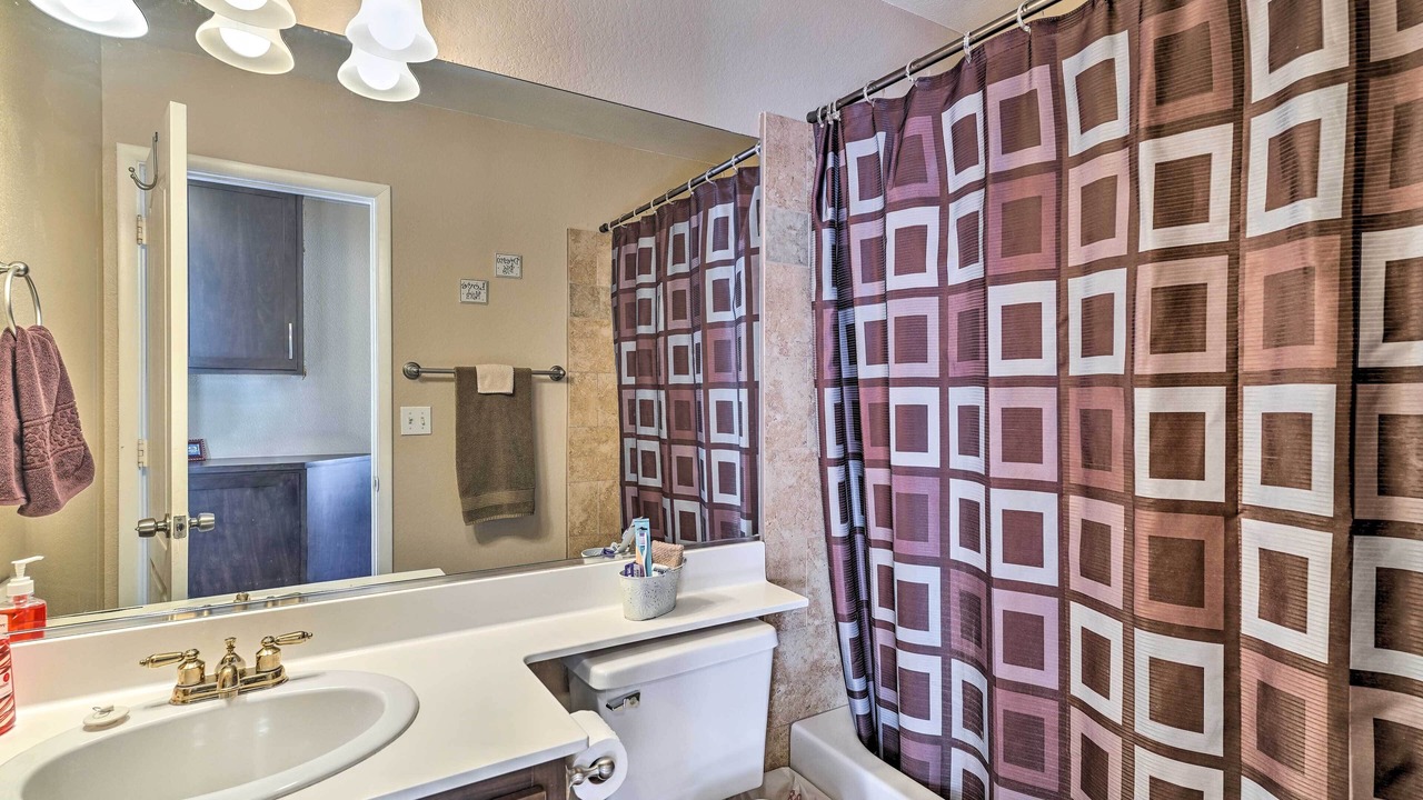 Photo of Bathroom in Green Valley North
