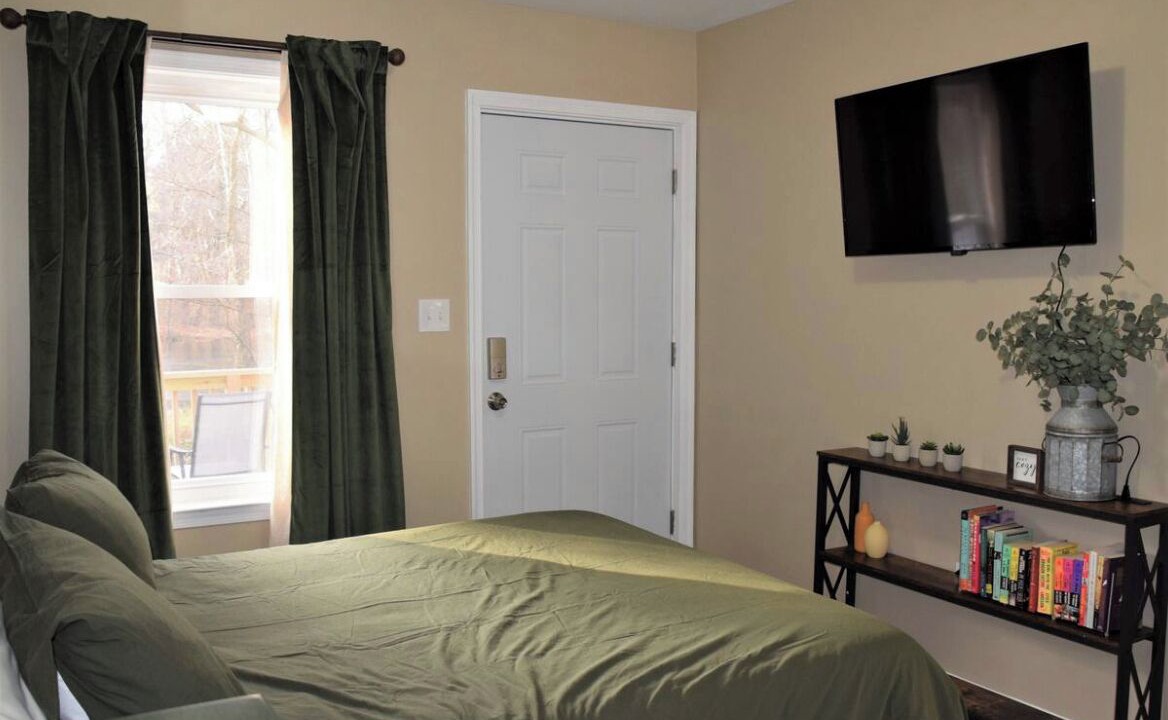 Photo of Bedroom in Elizabethtown