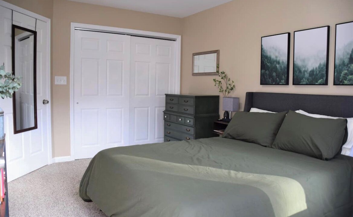 Photo of Bedroom in Elizabethtown