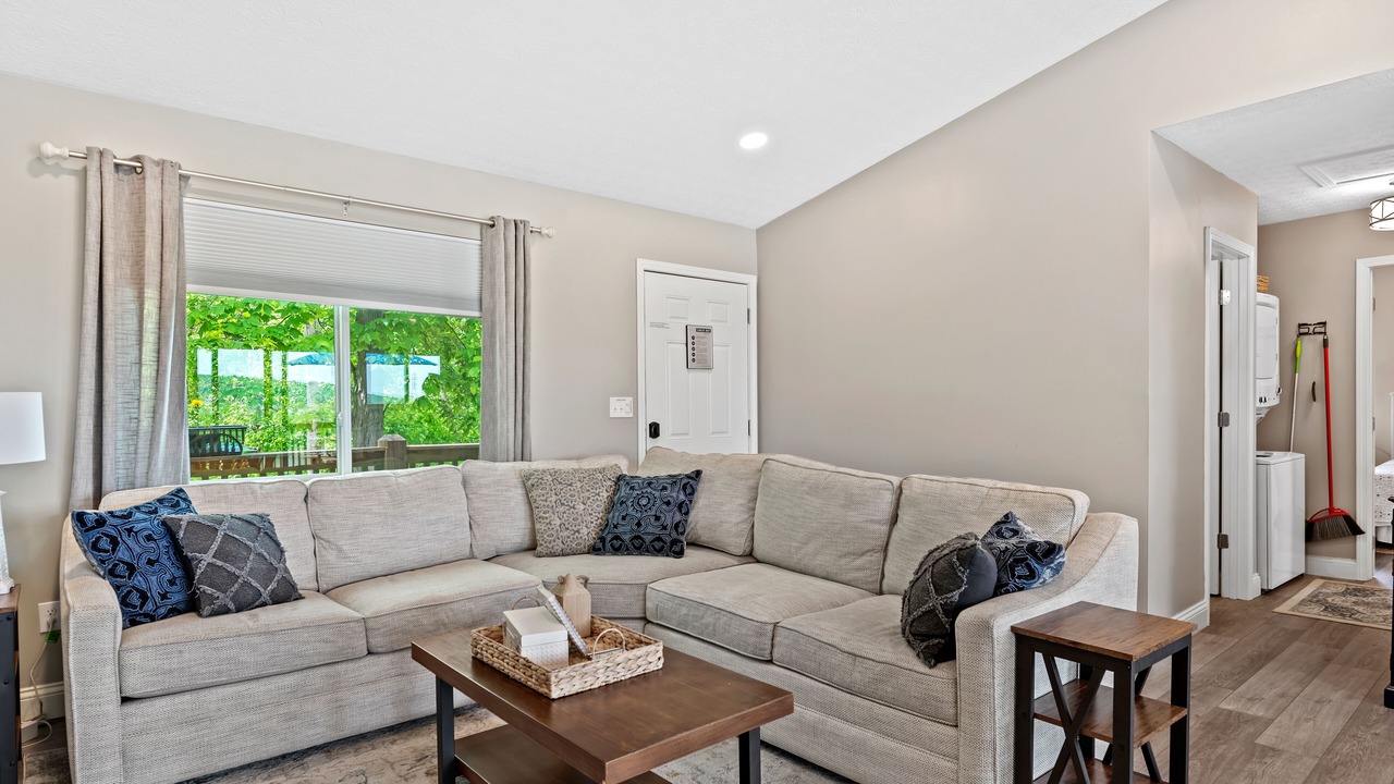 Photo of Livingroom in Kingston