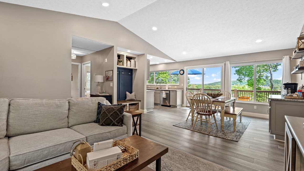 Photo of Livingroom in Kingston