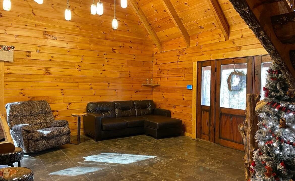Photo of Livingroom in Tellico Plains
