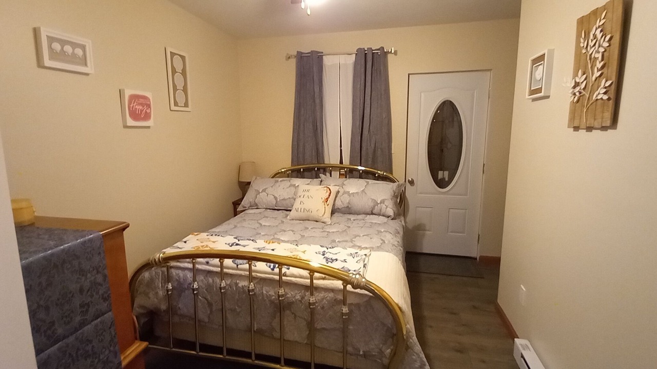 Photo of Bedroom in Sylvan Beach