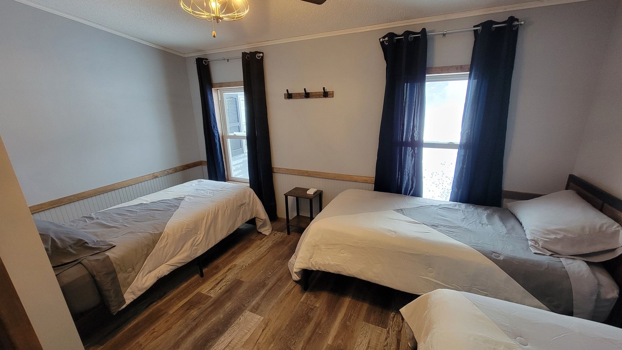 Photo of Bedroom in Mass City