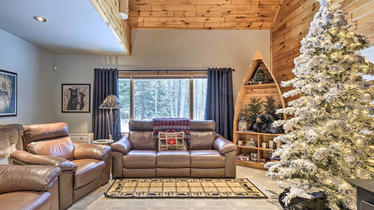 Photo of Livingroom in Phelps