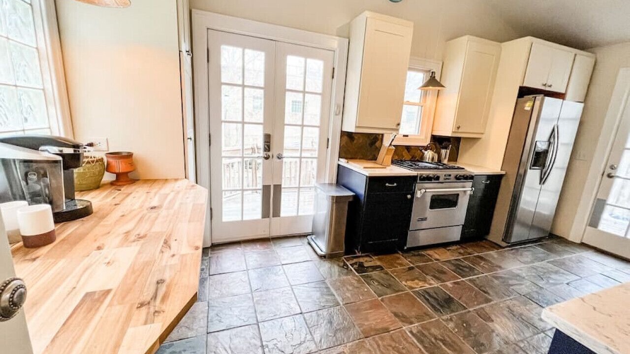 Photo of Kitchen in Roselawn Finance