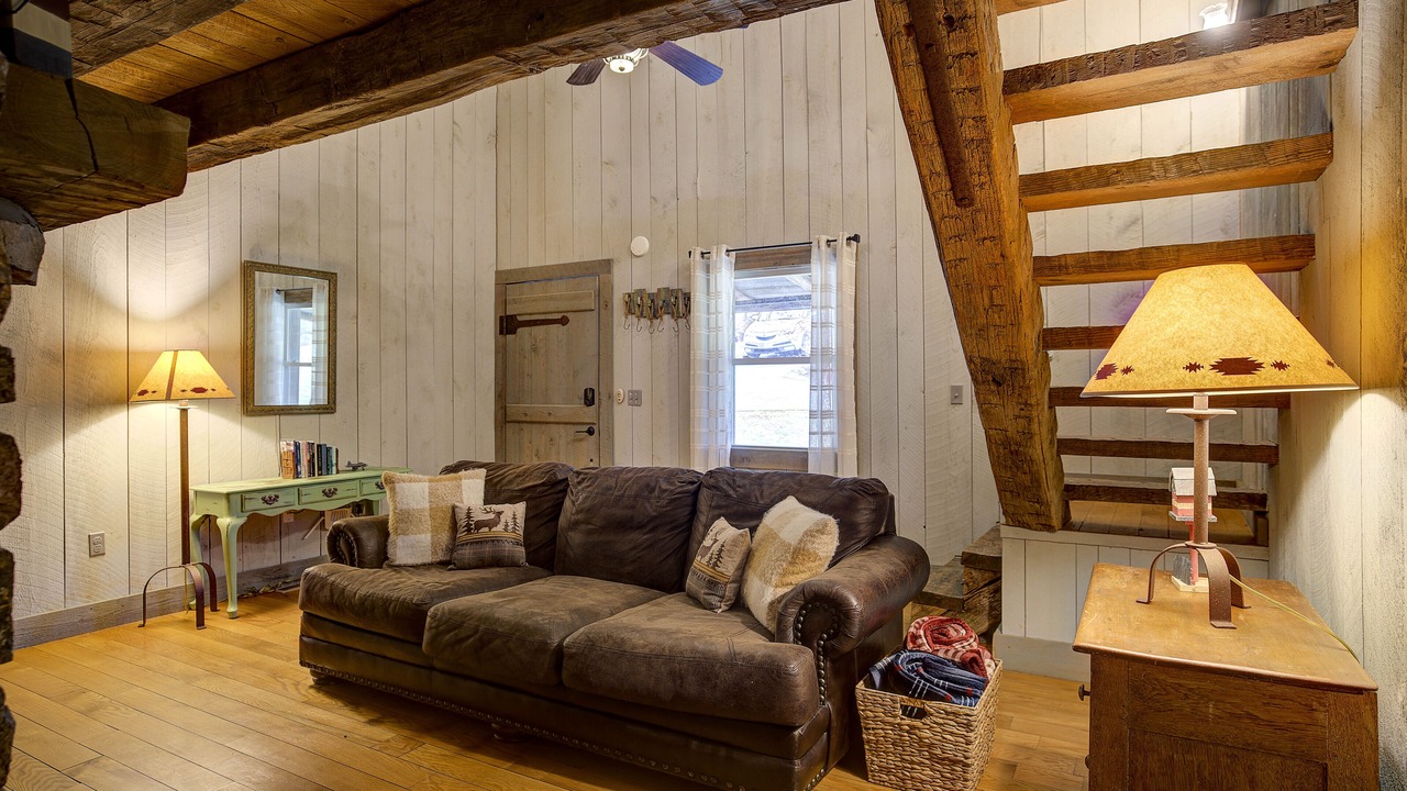 Photo of Livingroom in Bluff City