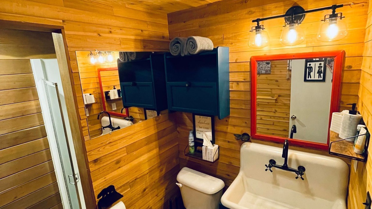 Photo of Bathroom in Doubleheader