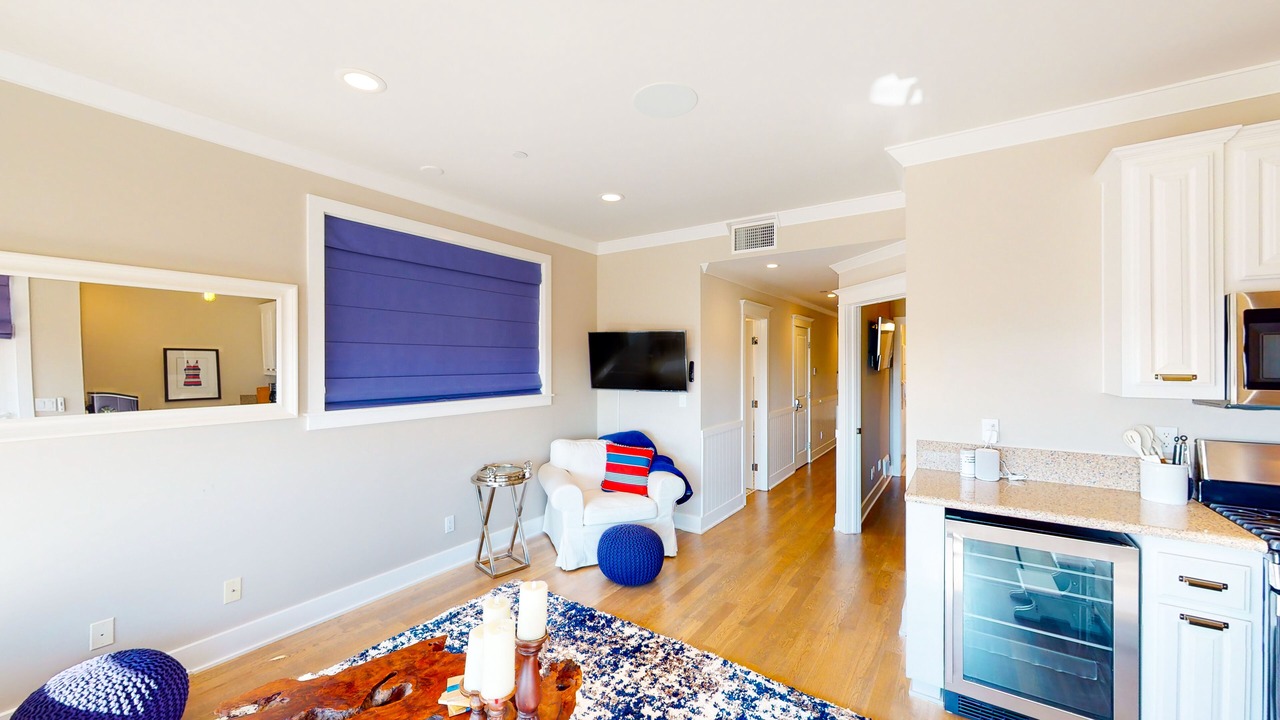 Photo of Livingroom in Old Towne