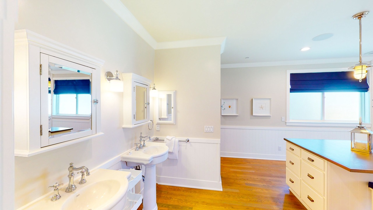 Photo of Bathroom in Old Towne