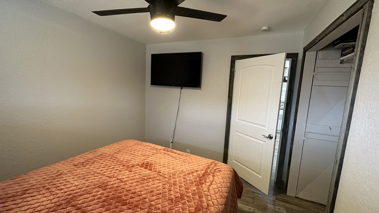 Photo of Bedroom in Oliver Springs