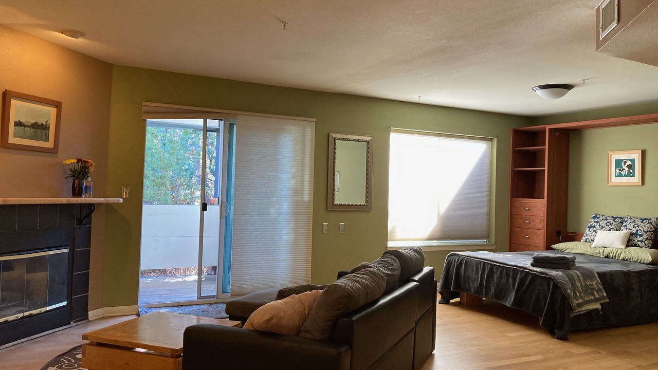 Photo of Livingroom in Old North Boulder