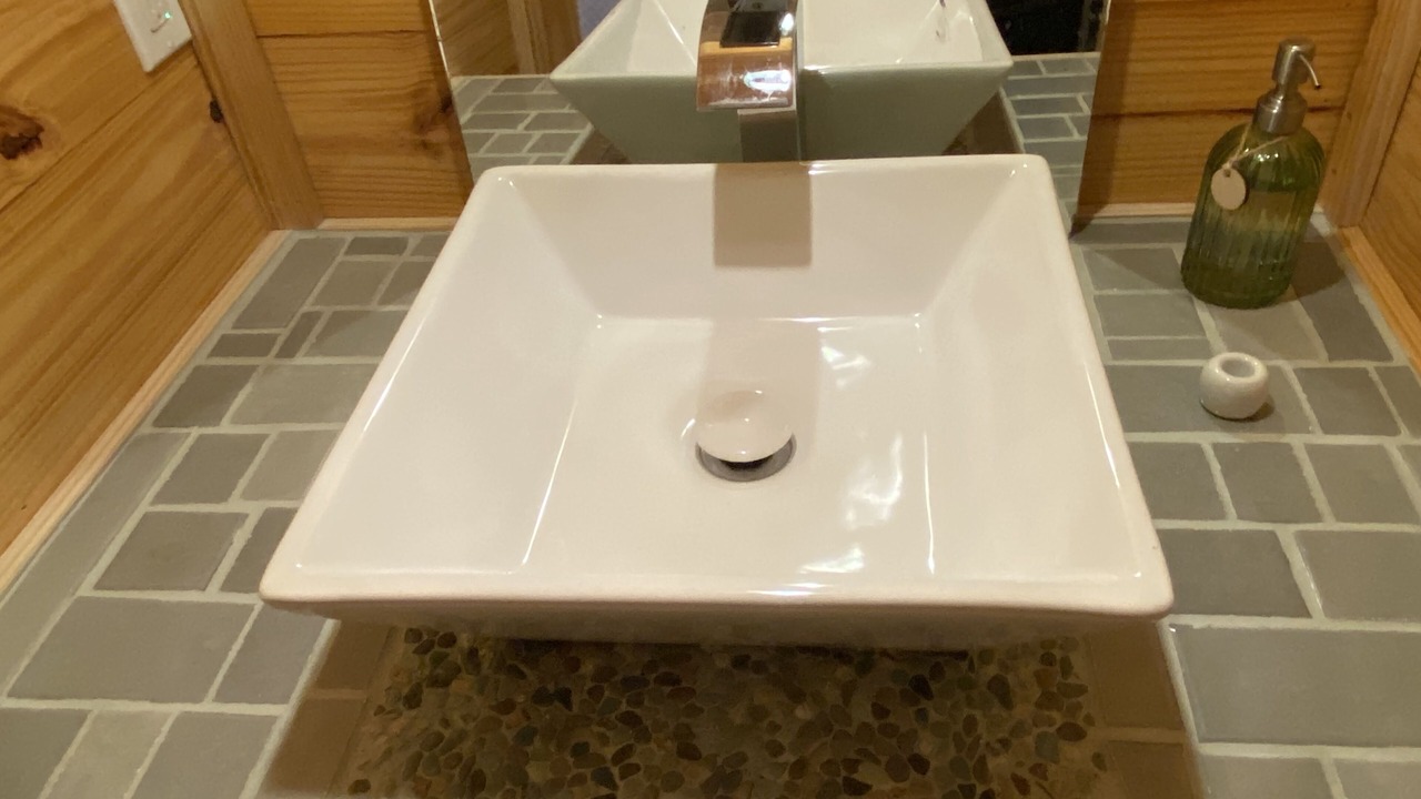 Photo of Bathroom in Lacy-Lakeview